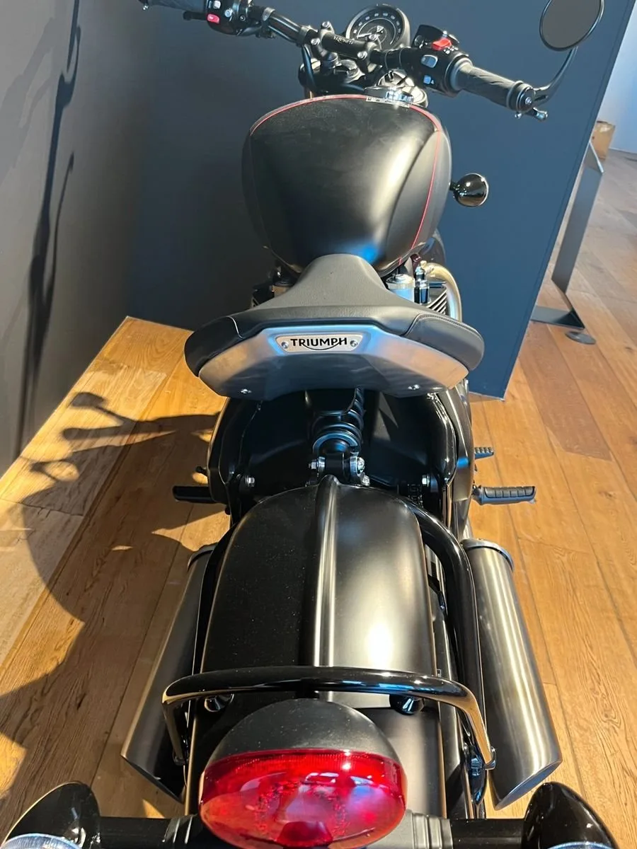 Triumph Bonneville Bobber