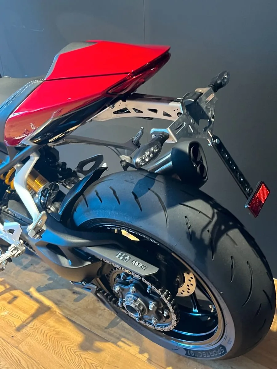 Triumph Speed Triple 1200 RR