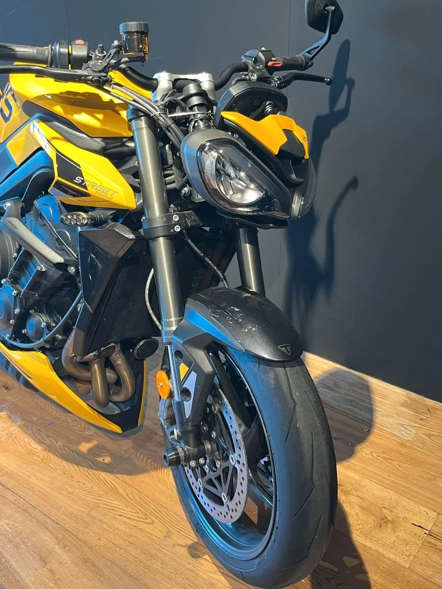 Triumph Street Triple RS