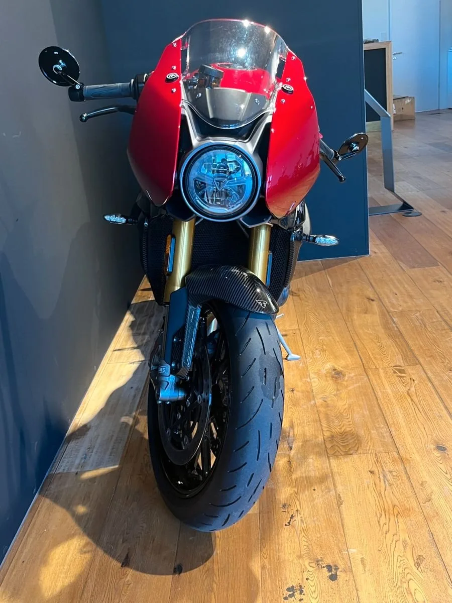 Triumph Speed Triple 1200 RR
