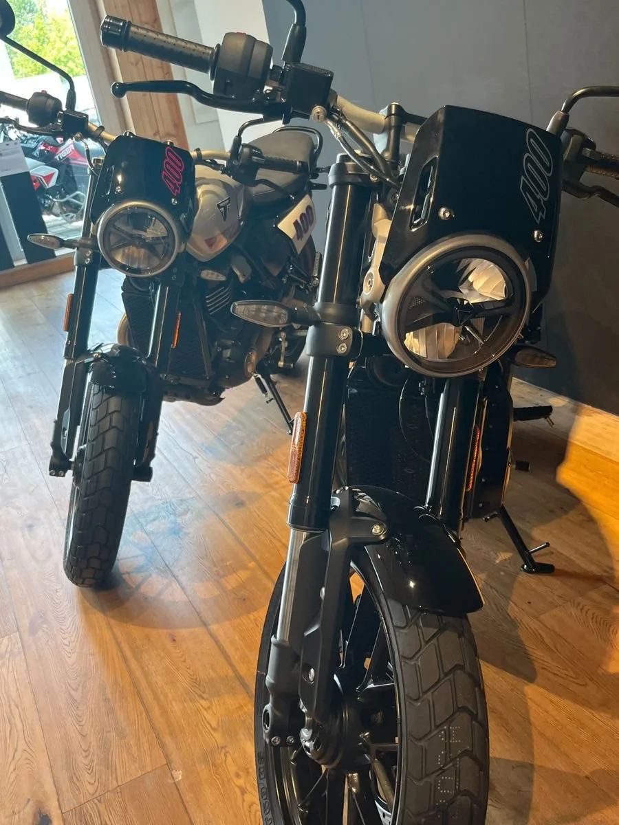 Triumph Tracker 400