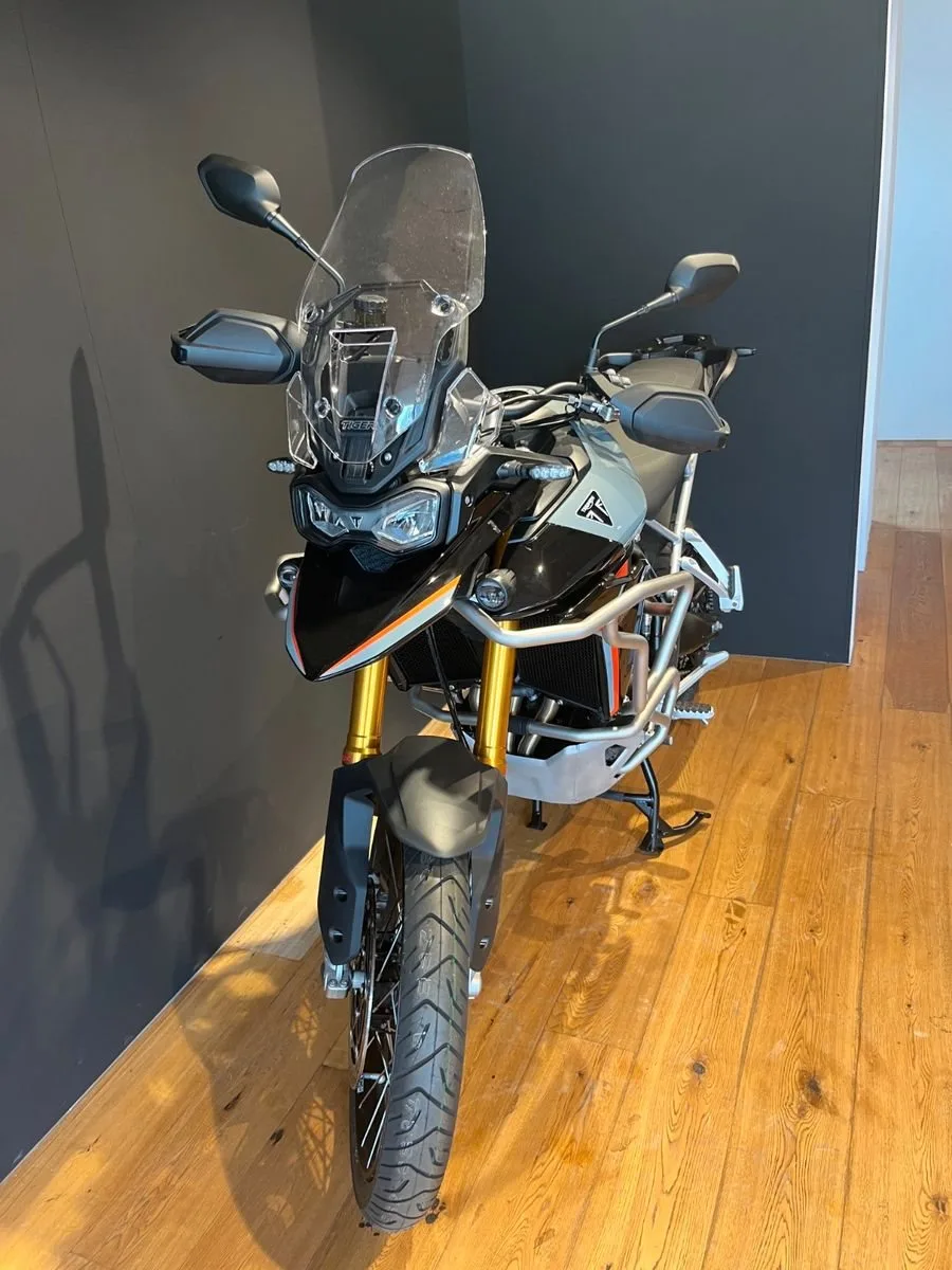 Triumph Tiger 900 Desert Edition