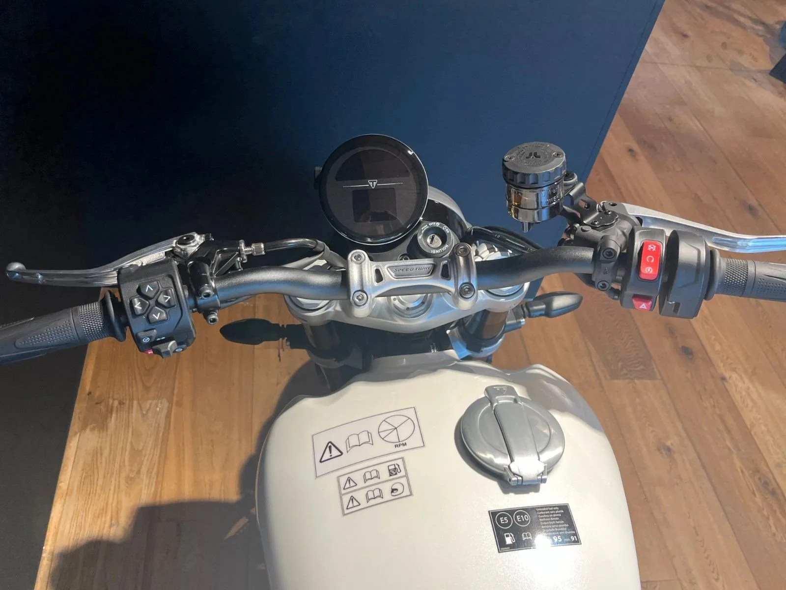 Triumph Speed Twin 1200