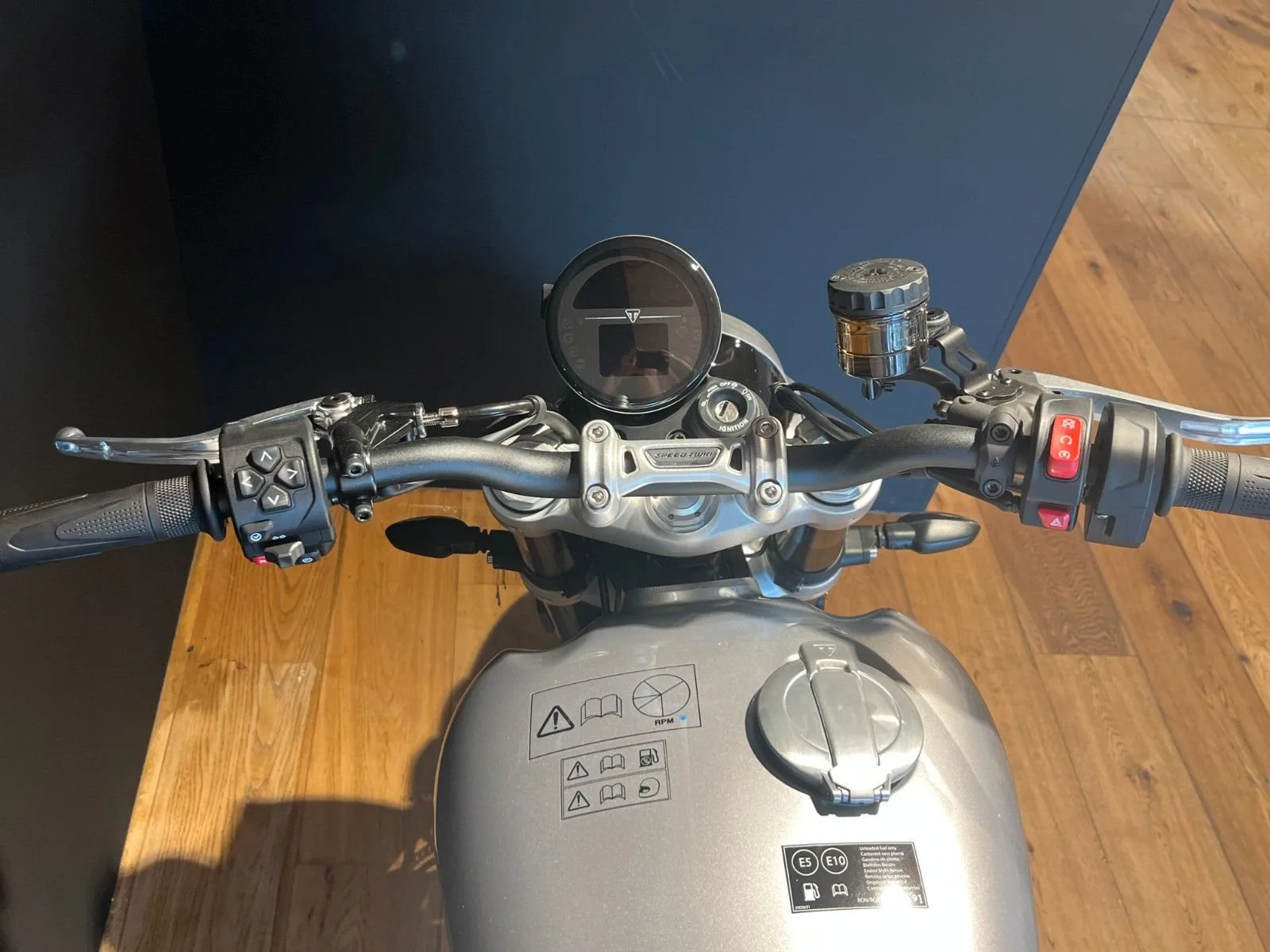 Triumph Speed Twin 1200