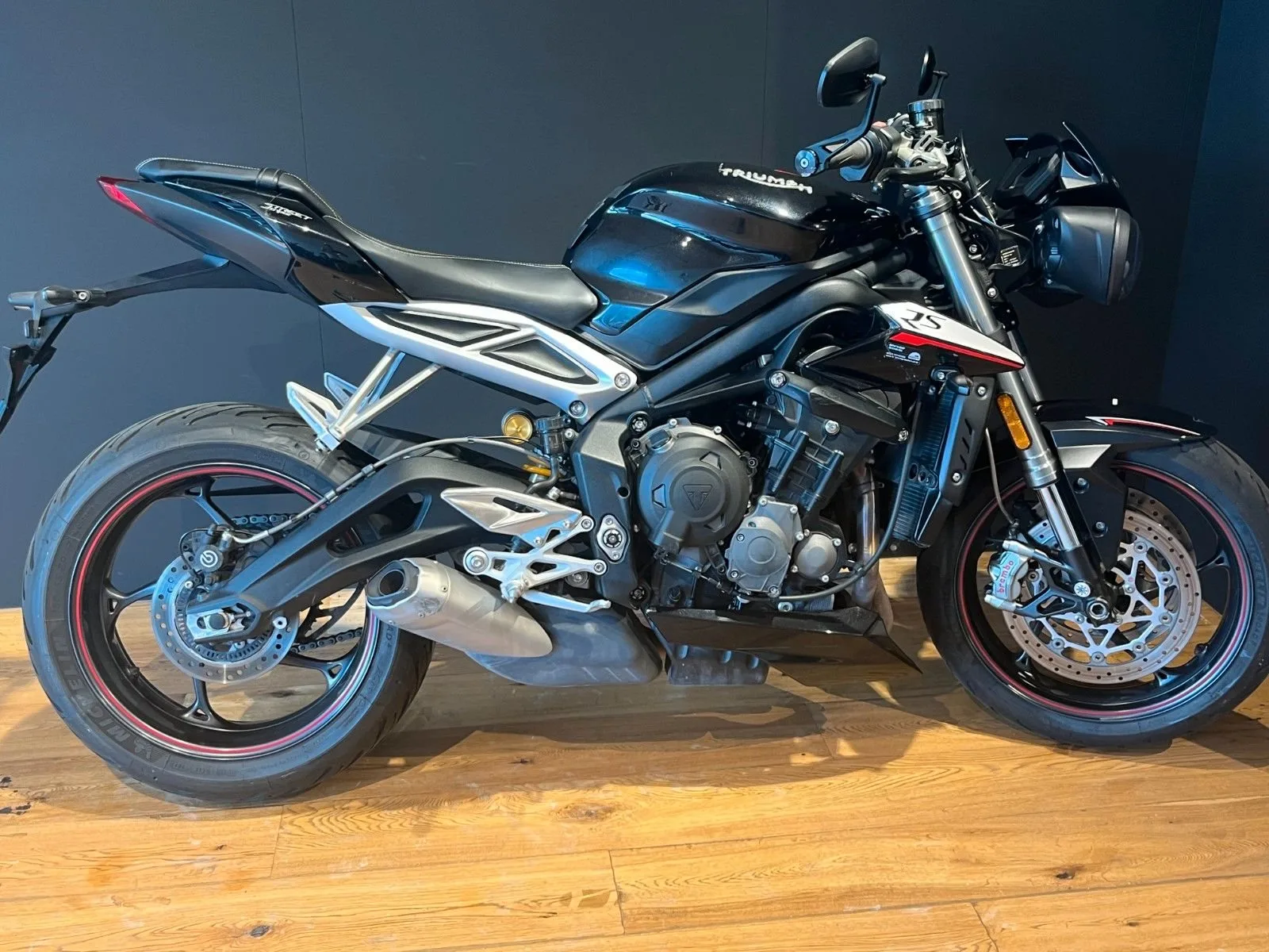 Triumph Street Triple RS