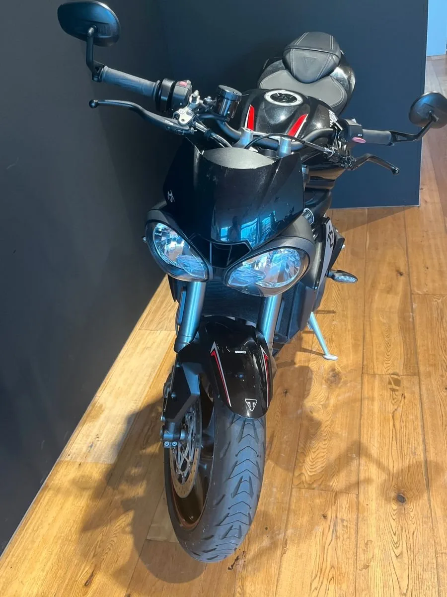 Triumph Street Triple RS