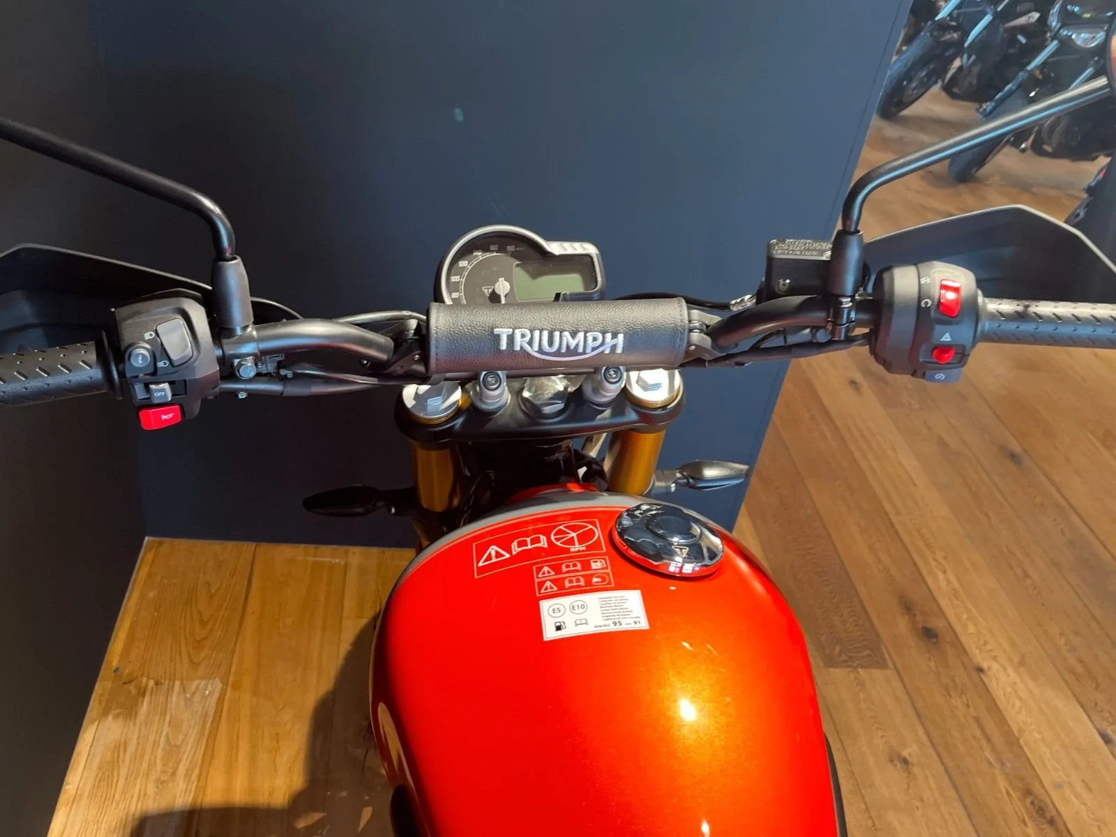 Triumph Scrambler 400 X