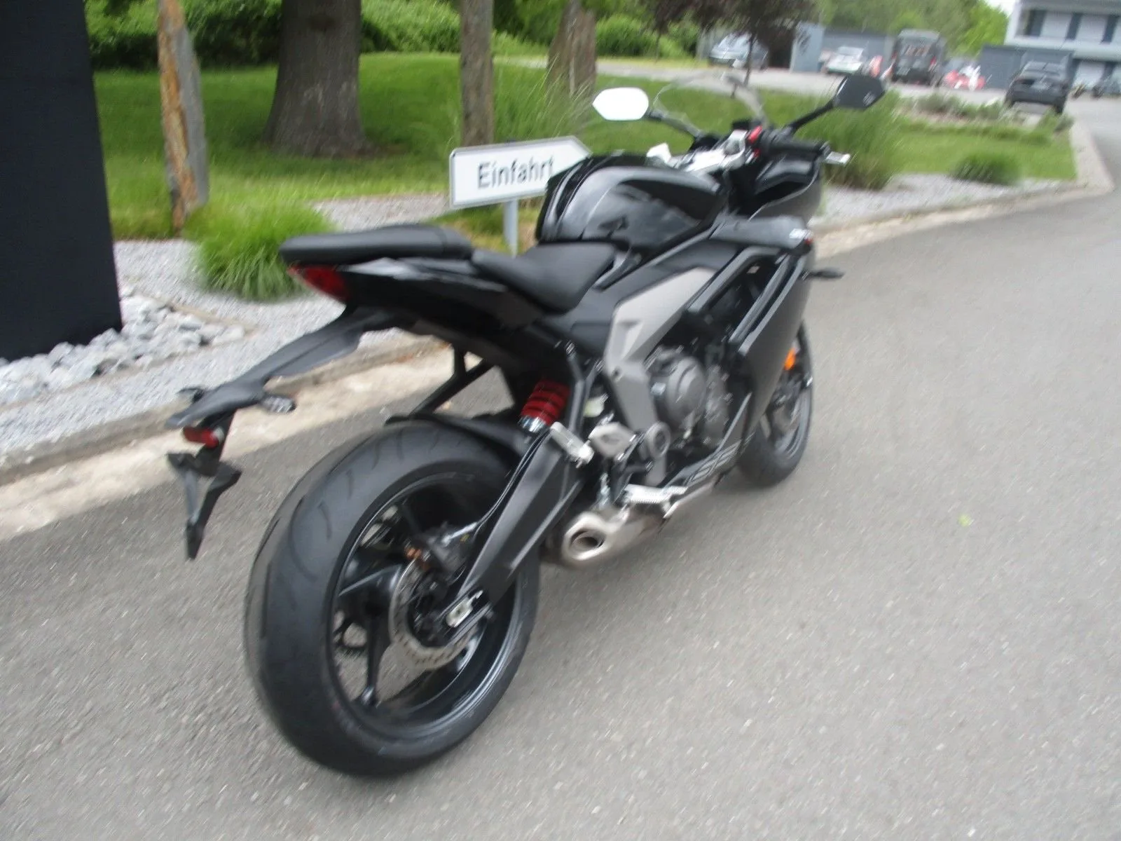 Triumph Daytona 660