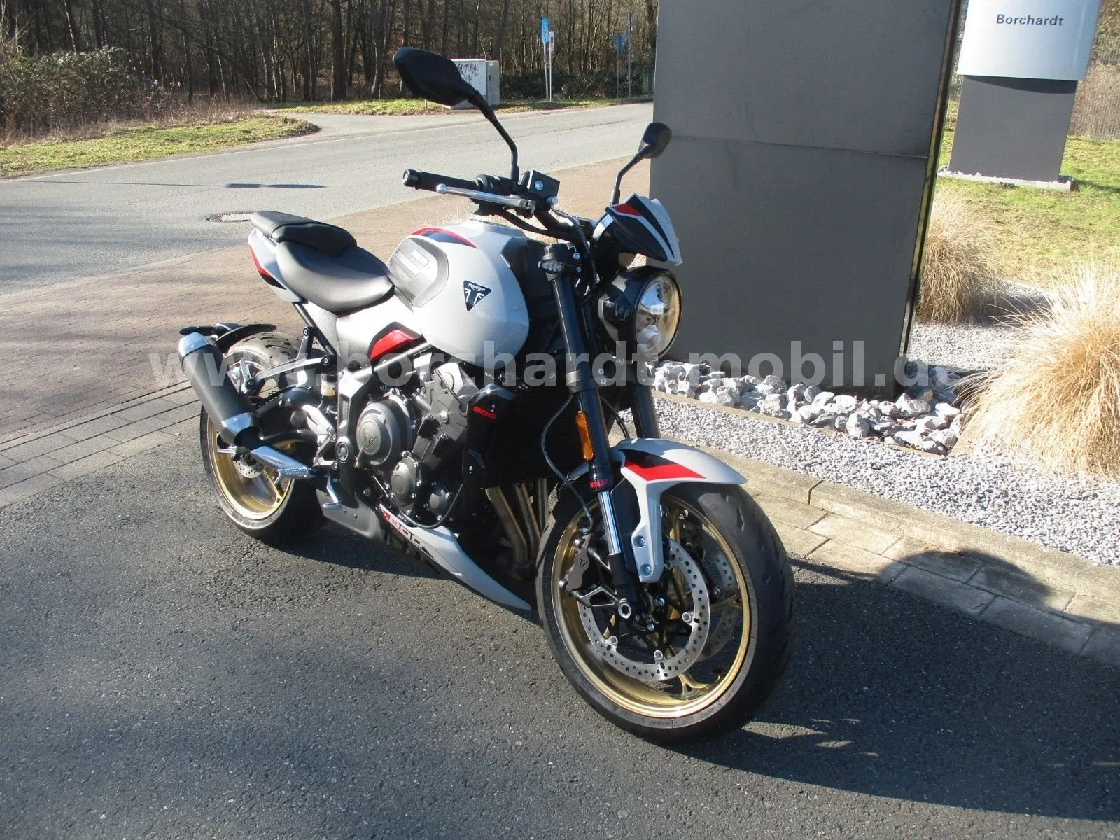 Triumph Trident 800