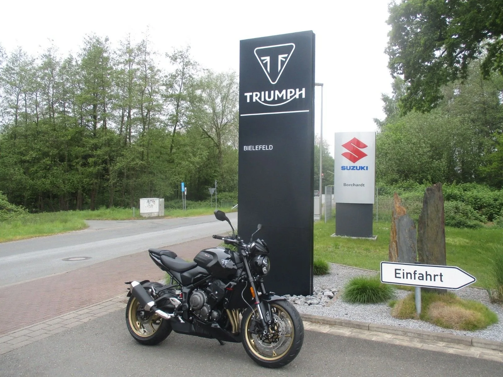Triumph Trident 800