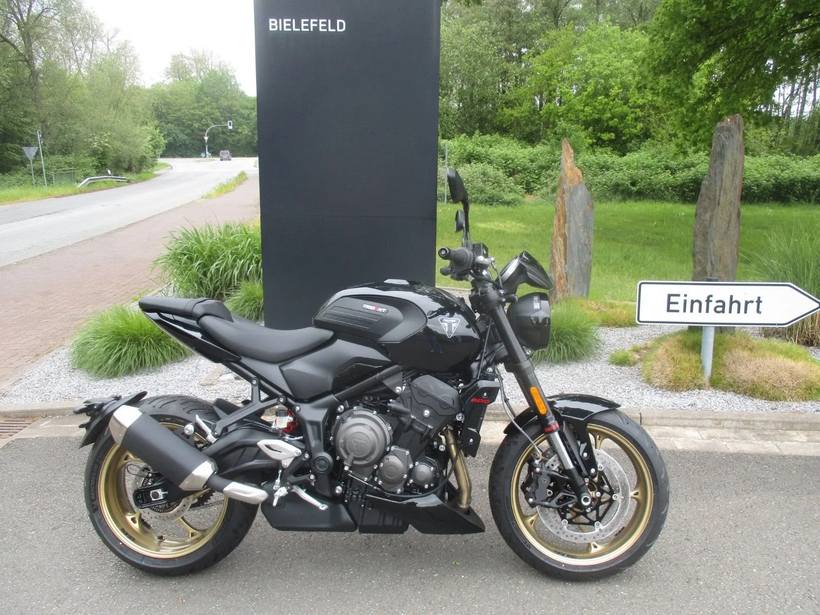Triumph Trident 800
