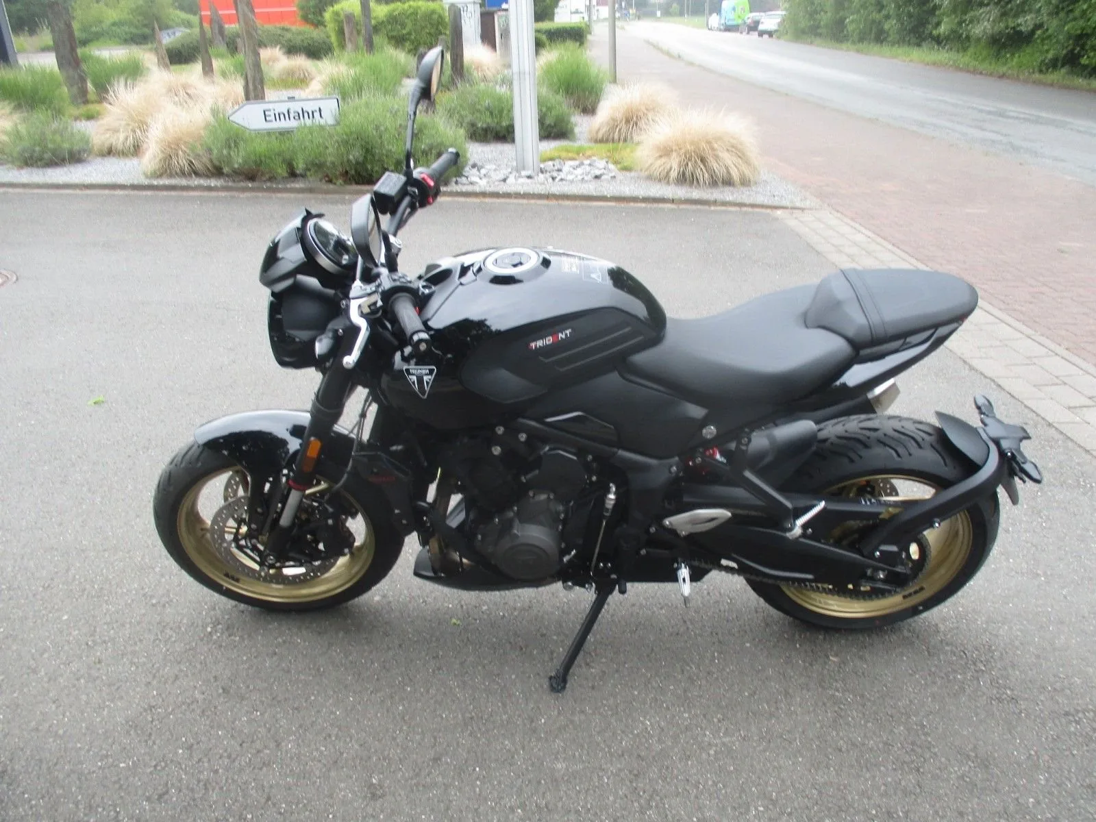 Triumph Trident 800