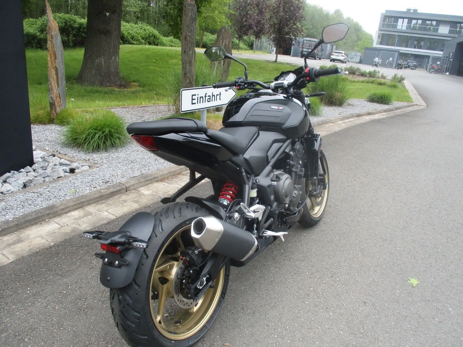 Triumph Trident 800