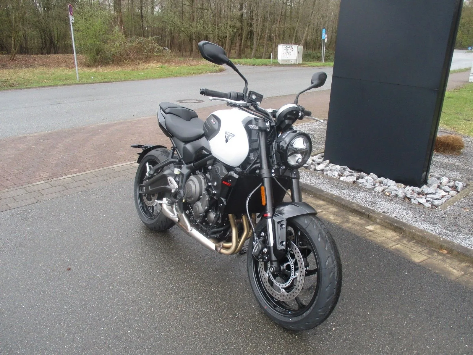 Triumph Trident 660