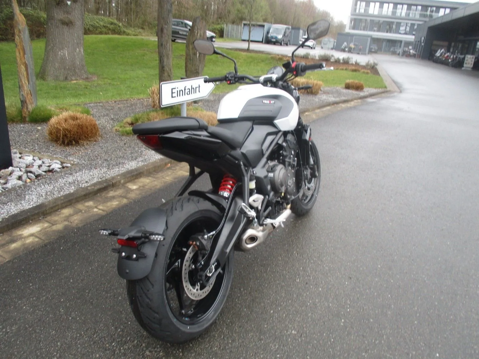 Triumph Trident 660