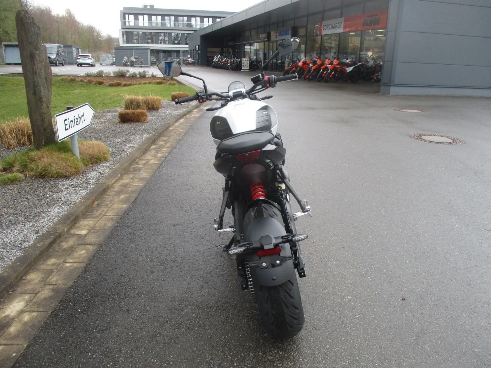 Triumph Trident 660
