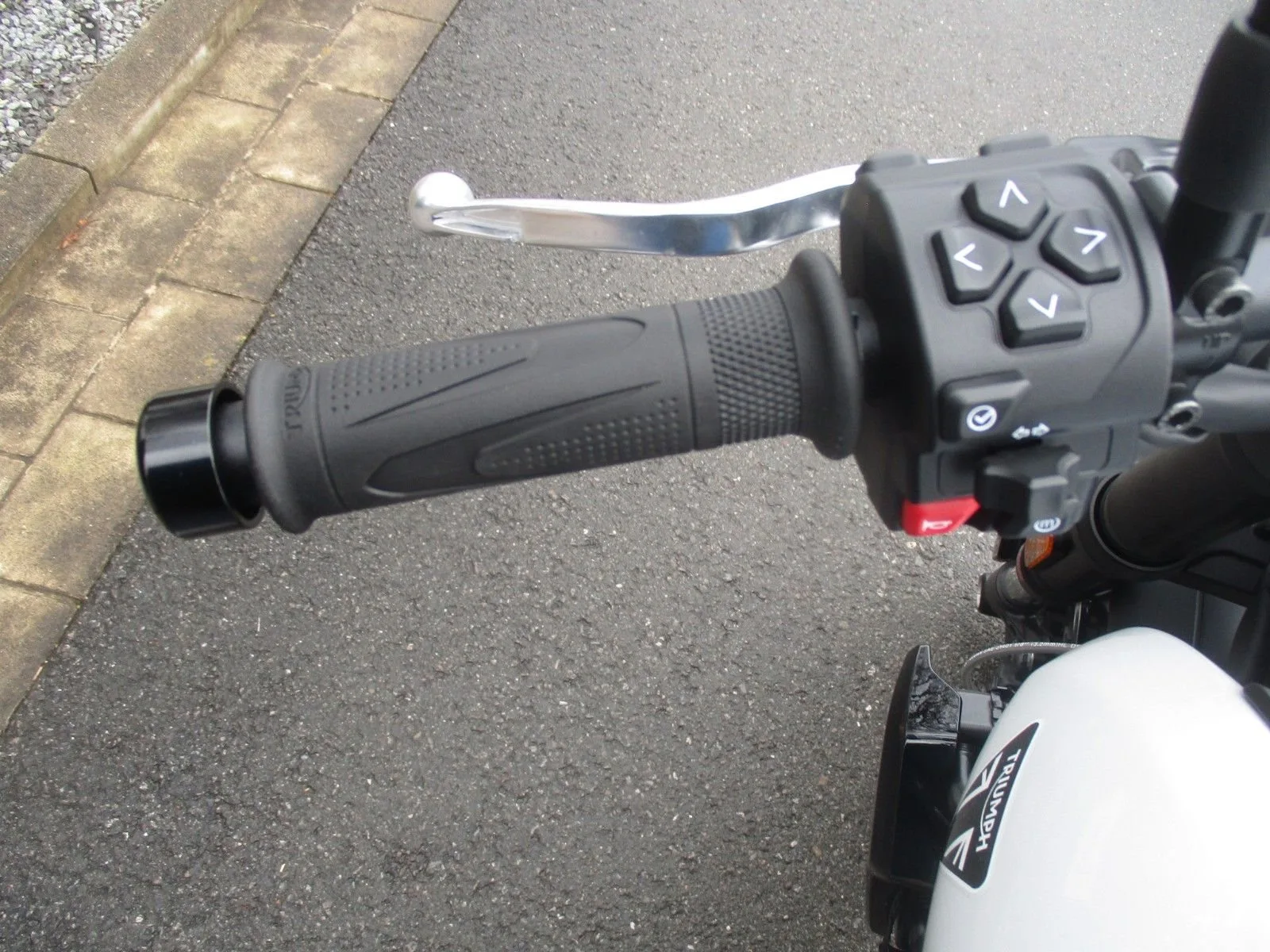 Triumph Trident 660