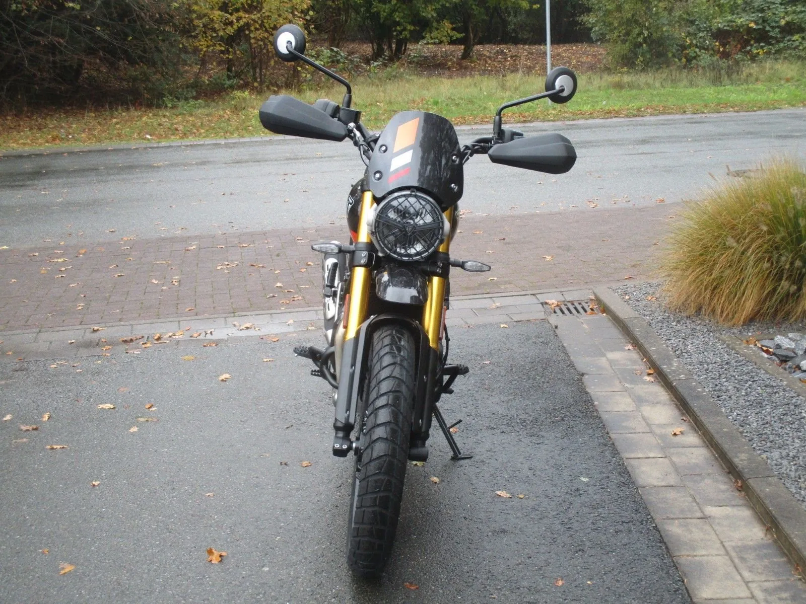 Triumph Scrambler 400 XC