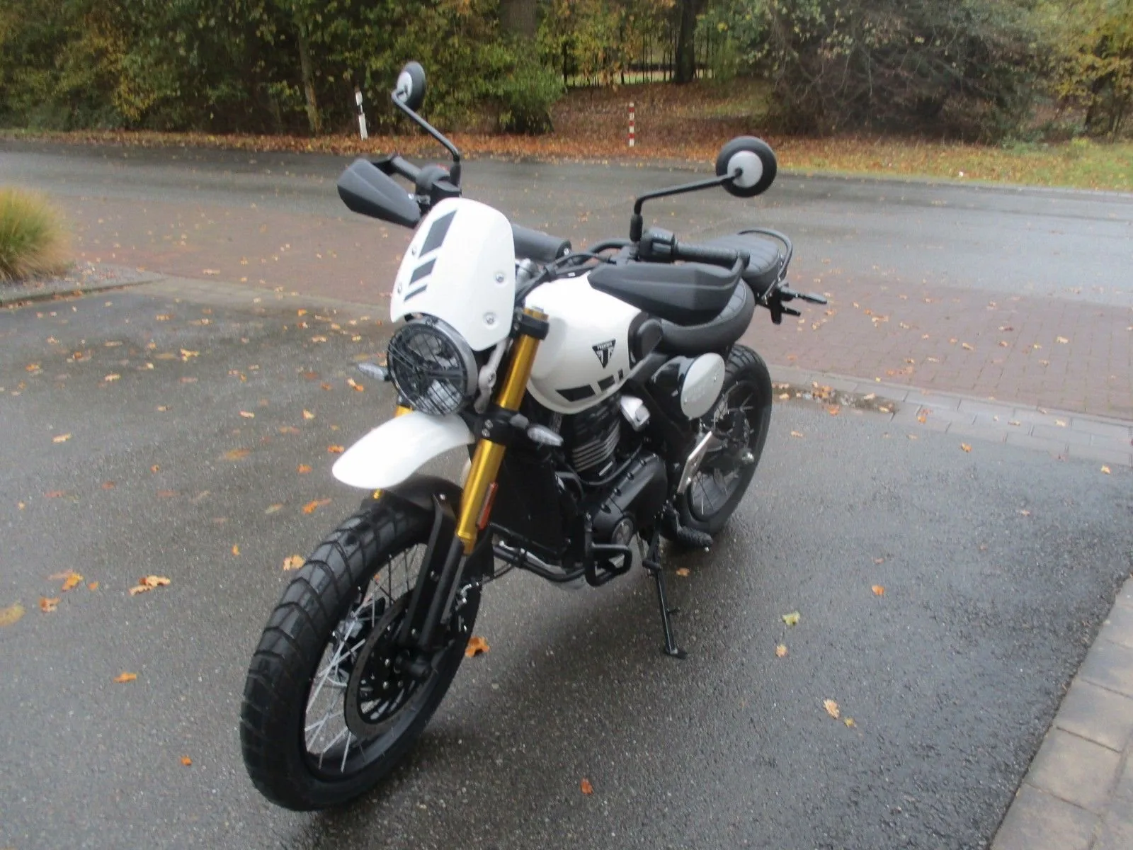 Triumph Scrambler 400 XC