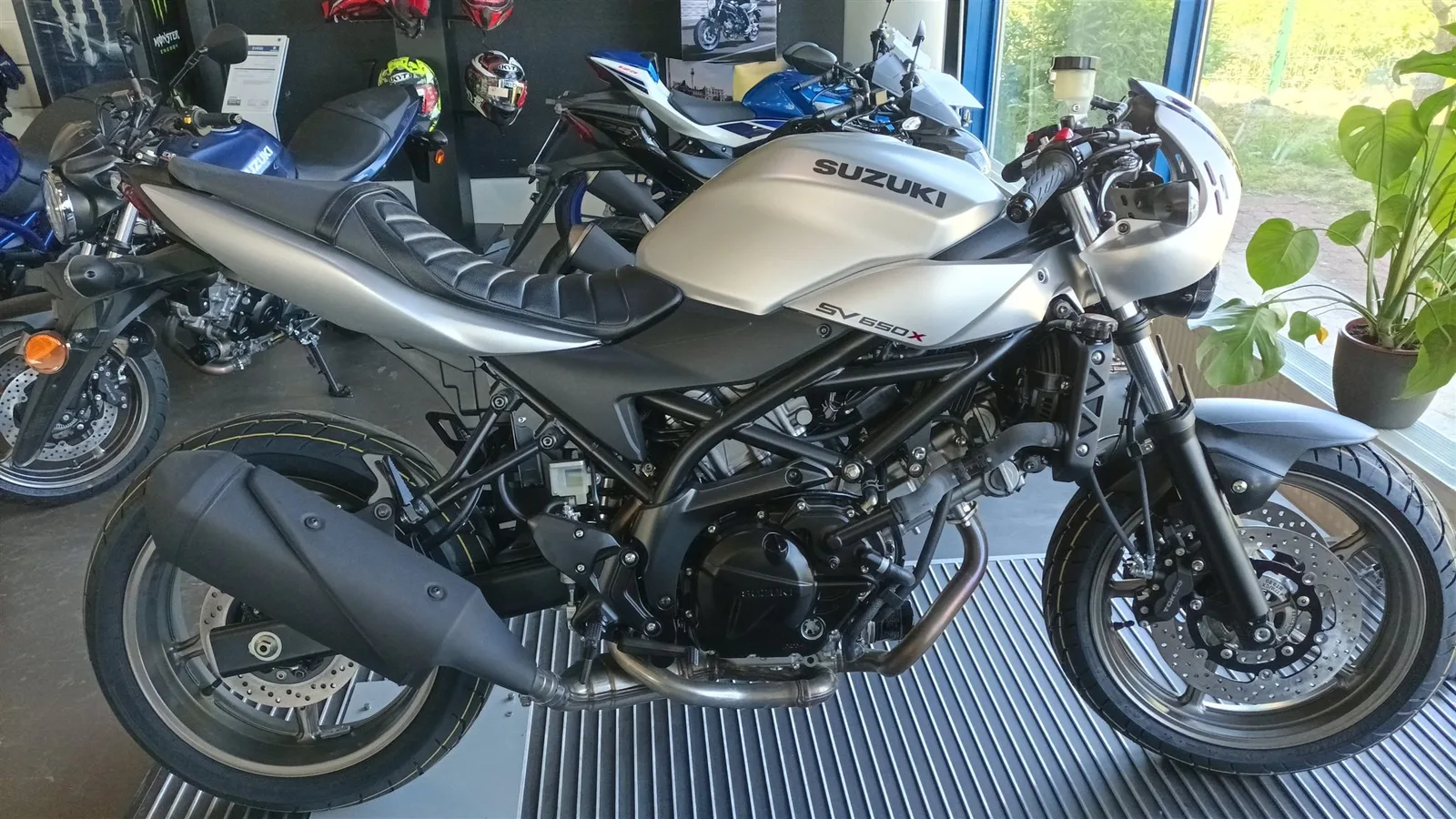Suzuki SV650X Werksgarantie 35KW möglich Finanzierung1,99%