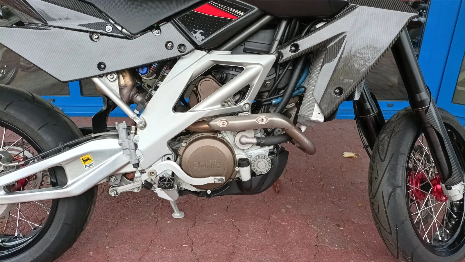 Aprilia SXV 450 3100km/CARBON/Felgenumbau/SUPERMOTO