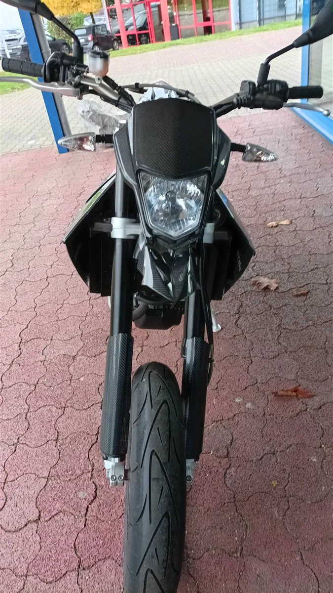 Aprilia SXV 450 3100km/CARBON/Felgenumbau/SUPERMOTO