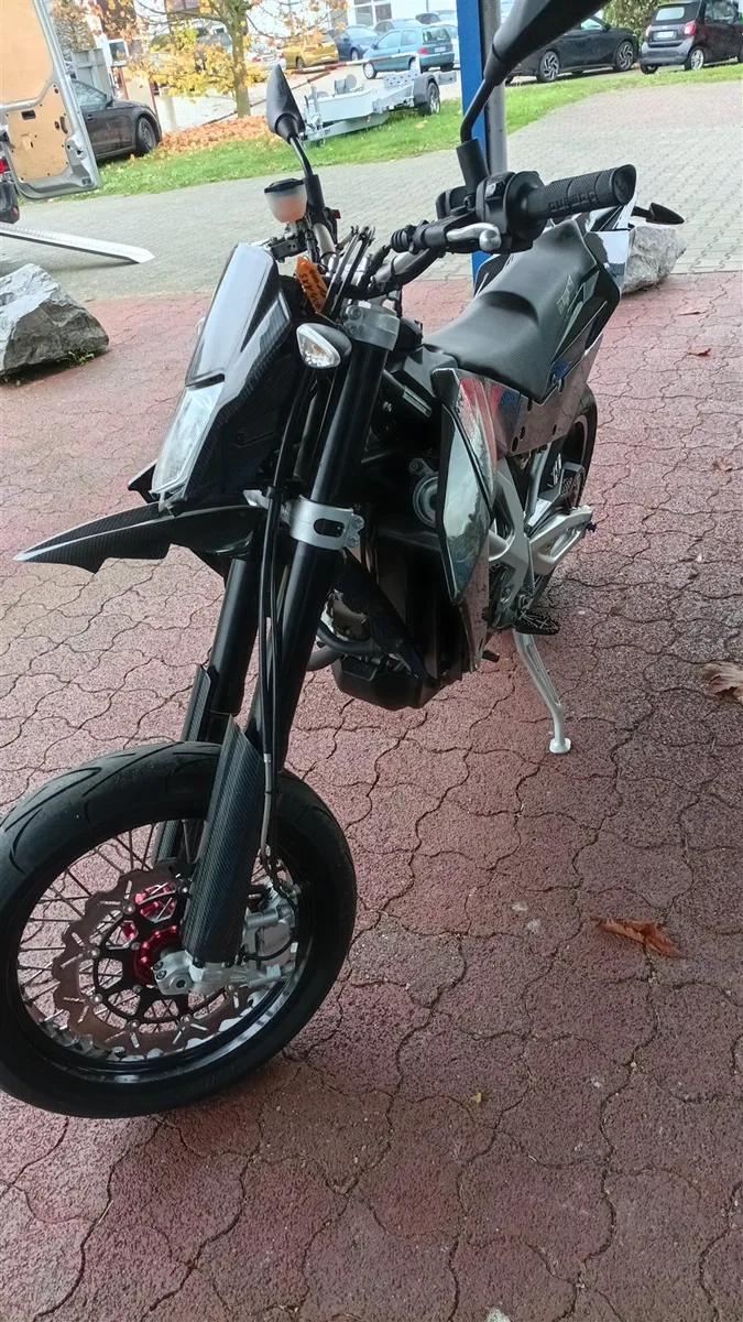 Aprilia SXV 450 3100km/CARBON/Felgenumbau/SUPERMOTO