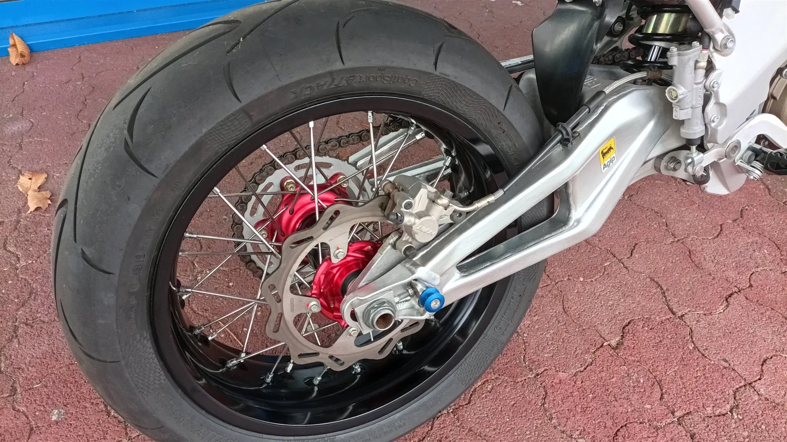 Aprilia SXV 450 3100km/CARBON/Felgenumbau/SUPERMOTO