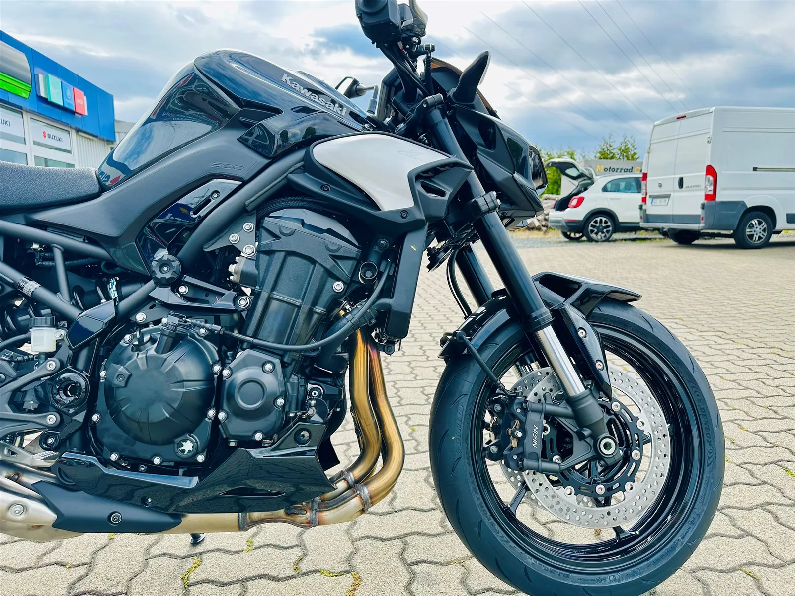 Kawasaki Z900 Modell 2025, auch Performance, sowie 800€ Starterbonus mögl.\*