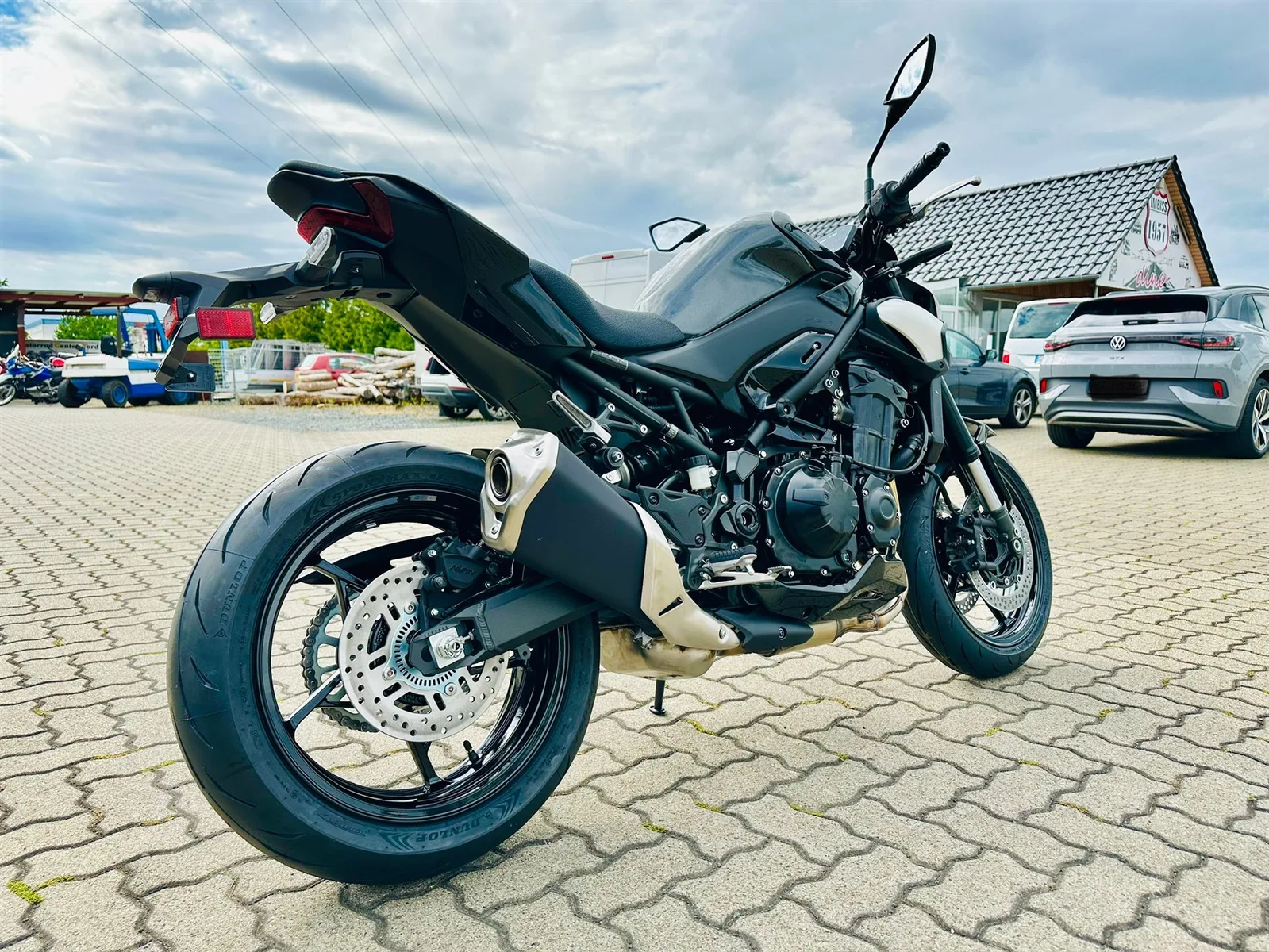 Kawasaki Z900 Modell 2025, auch Performance, sowie 800€ Starterbonus mögl.\*