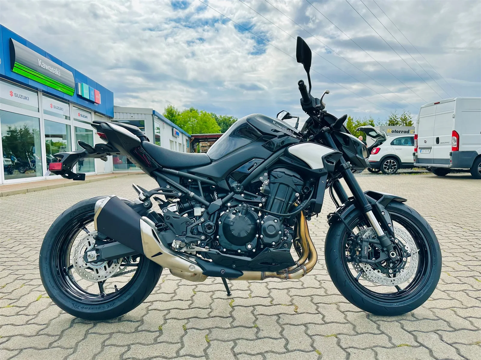 Kawasaki Z900 Modell 2025, auch Performance, sowie 800€ Starterbonus mögl.\*