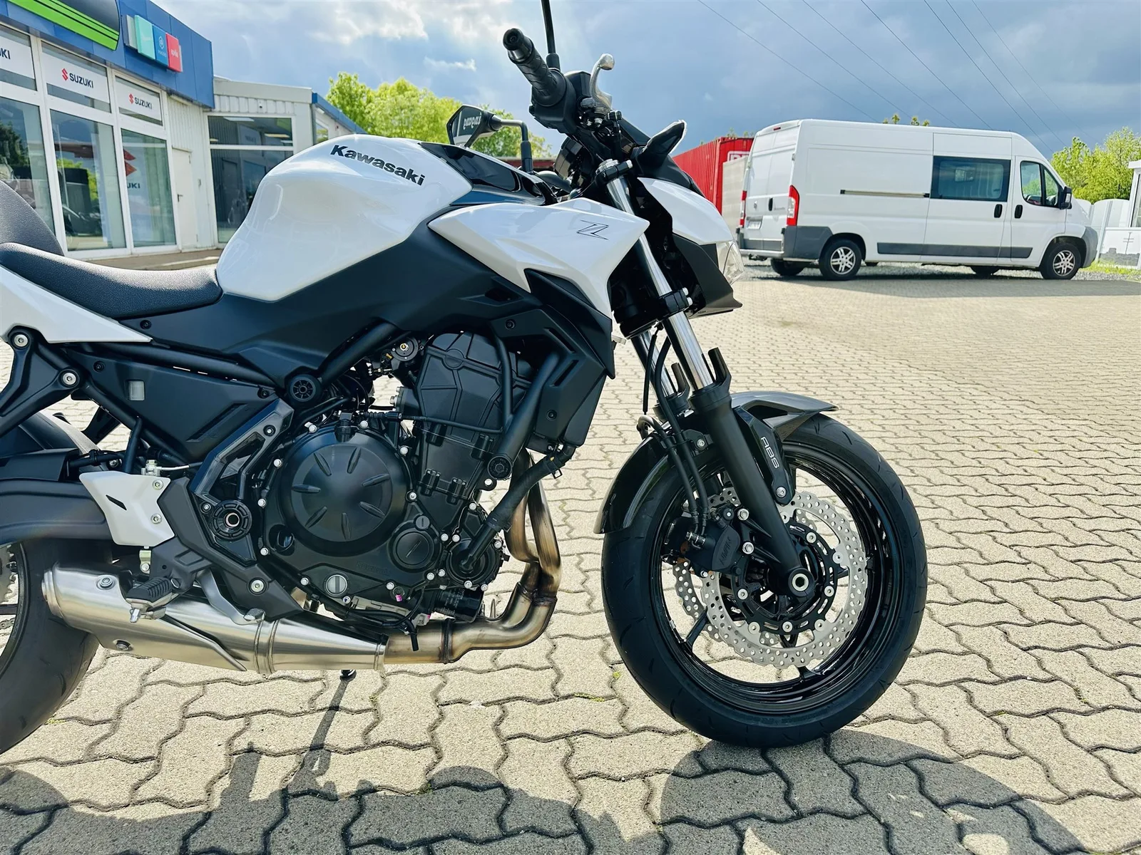 Kawasaki Z650 Modell 2026 -> 35kW und 650€ Starterbonus möglich!