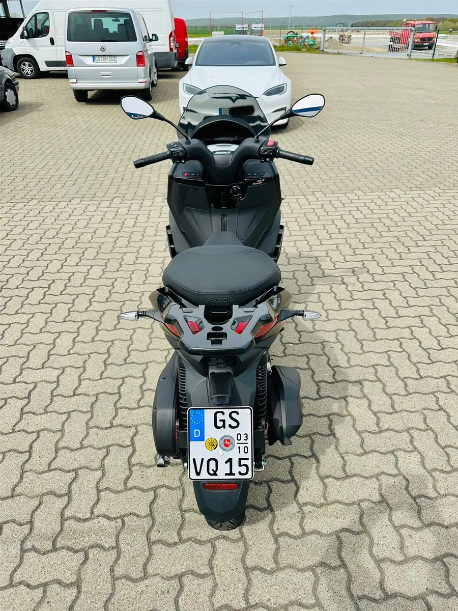 Piaggio MP3 310 Sport