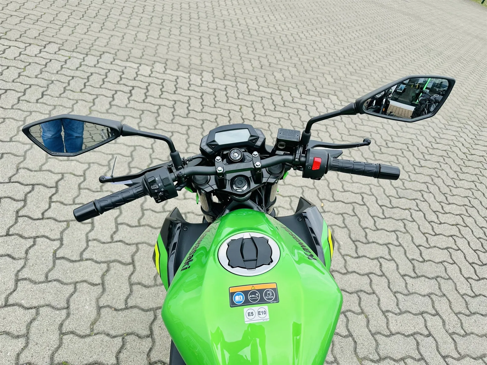 Kawasaki Z125 Modell 2026 500€ Starterbonus möglich!\*