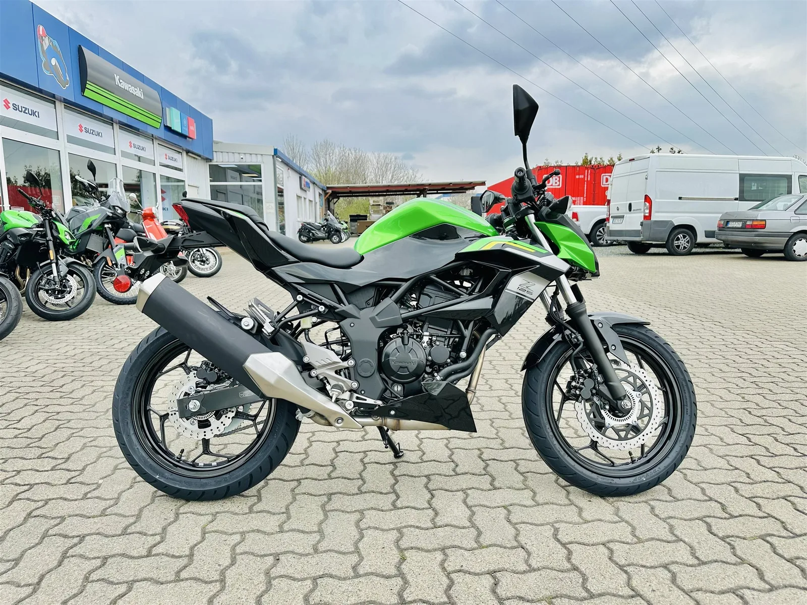Kawasaki Z125 Modell 2026 500€ Starterbonus möglich!\*