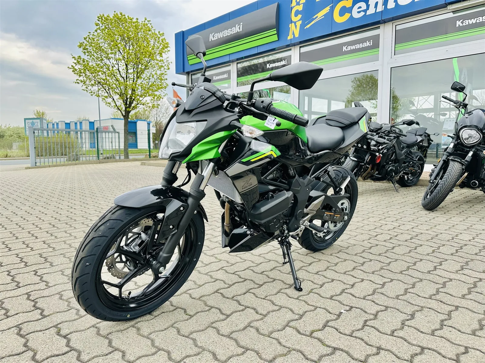 Kawasaki Z125 Modell 2026 500€ Starterbonus möglich!\*
