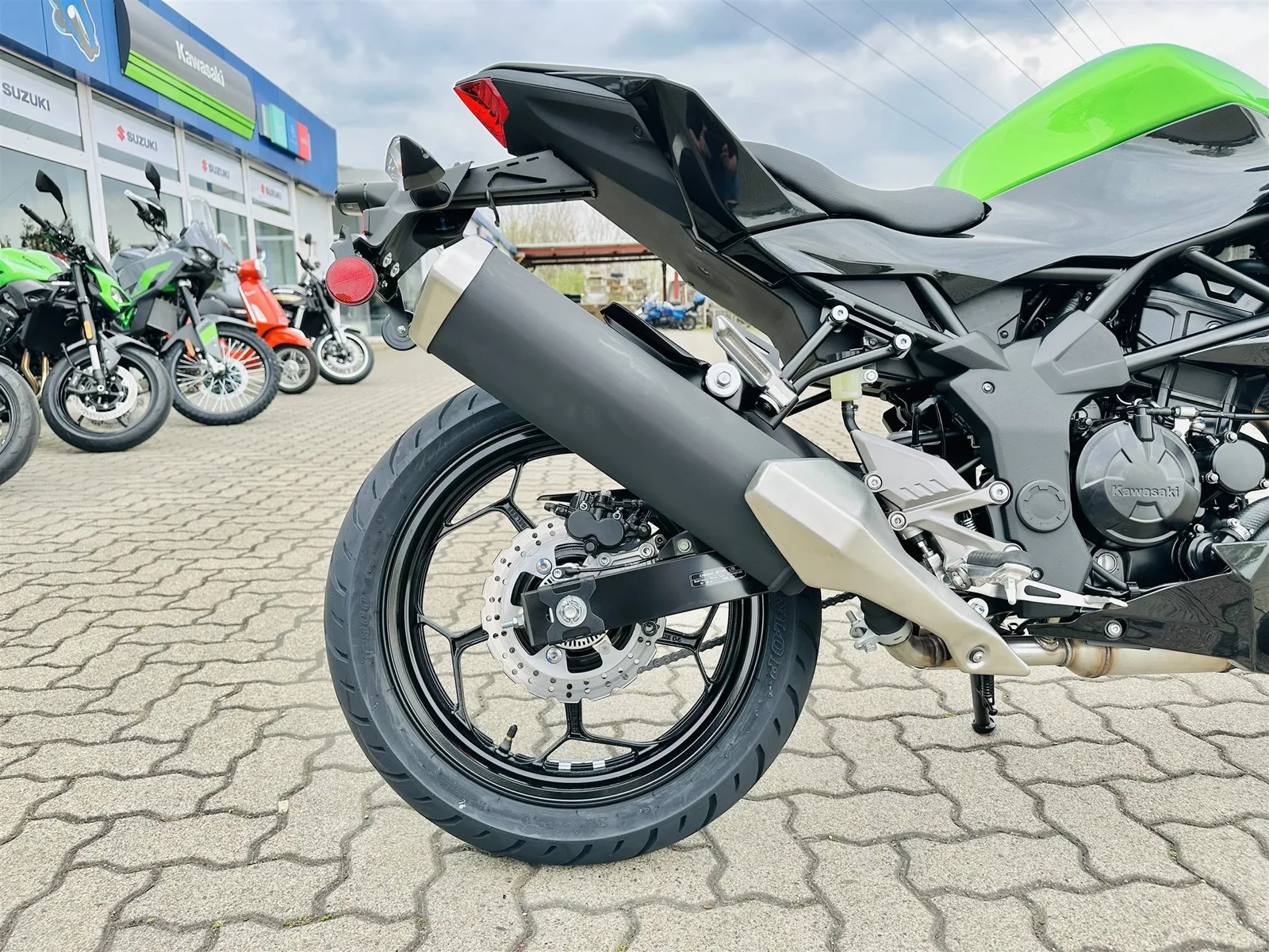 Kawasaki Z125 Modell 2026 500€ Starterbonus möglich!\*