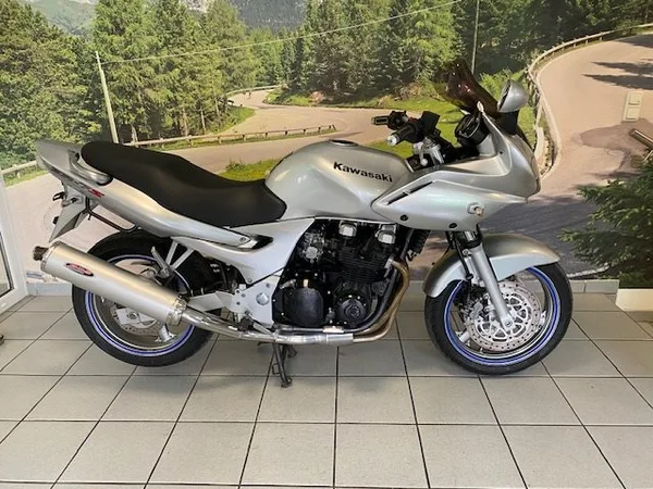 Kawasaki ZR-7 S