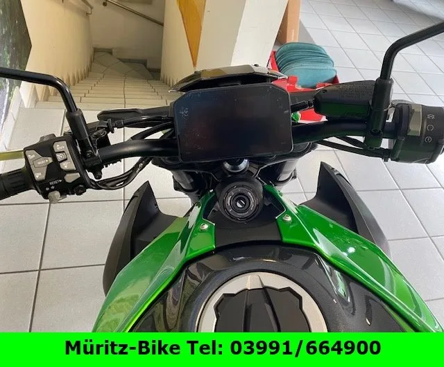 Kawasaki Z900 Modell 2026