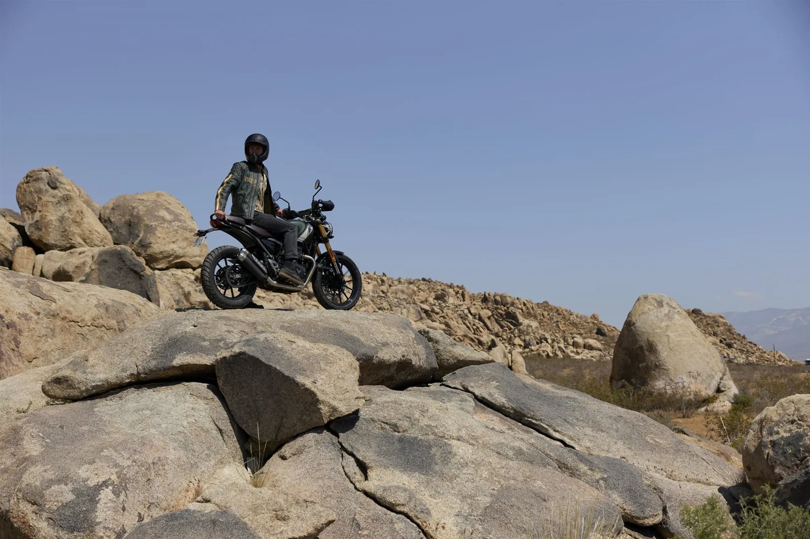 Triumph Scrambler 400 X