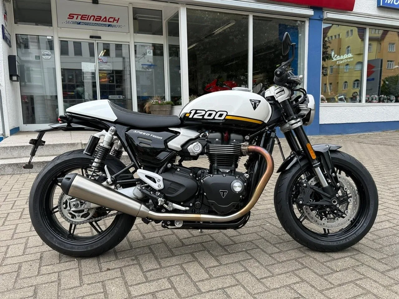 Triumph Speed Twin 1200