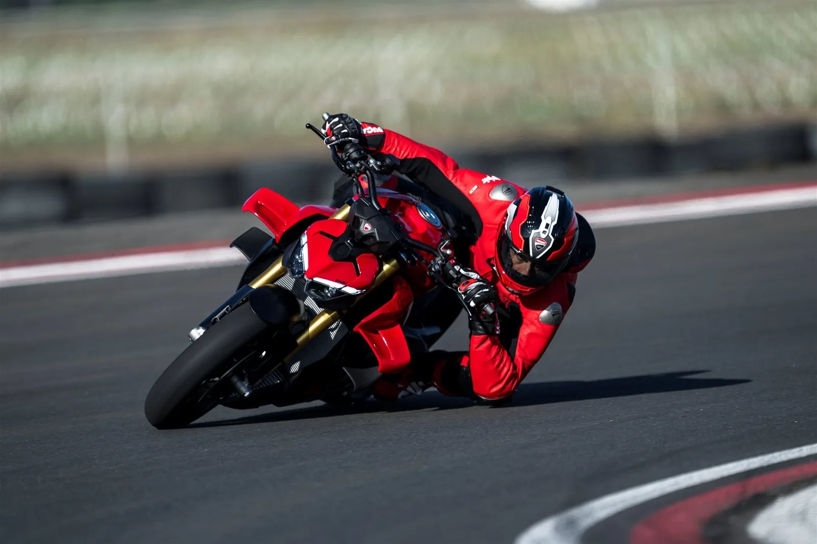 Ducati Streetfighter V4 S