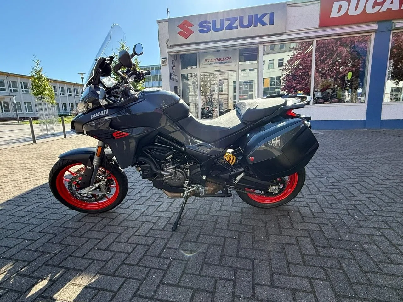 Ducati Multistrada V2 S Touring