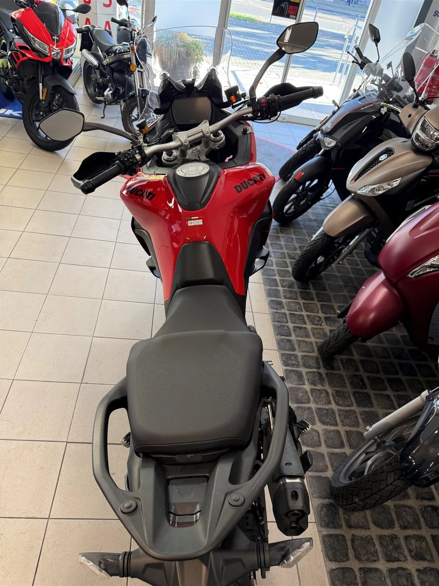 Ducati Multistrada V2 S