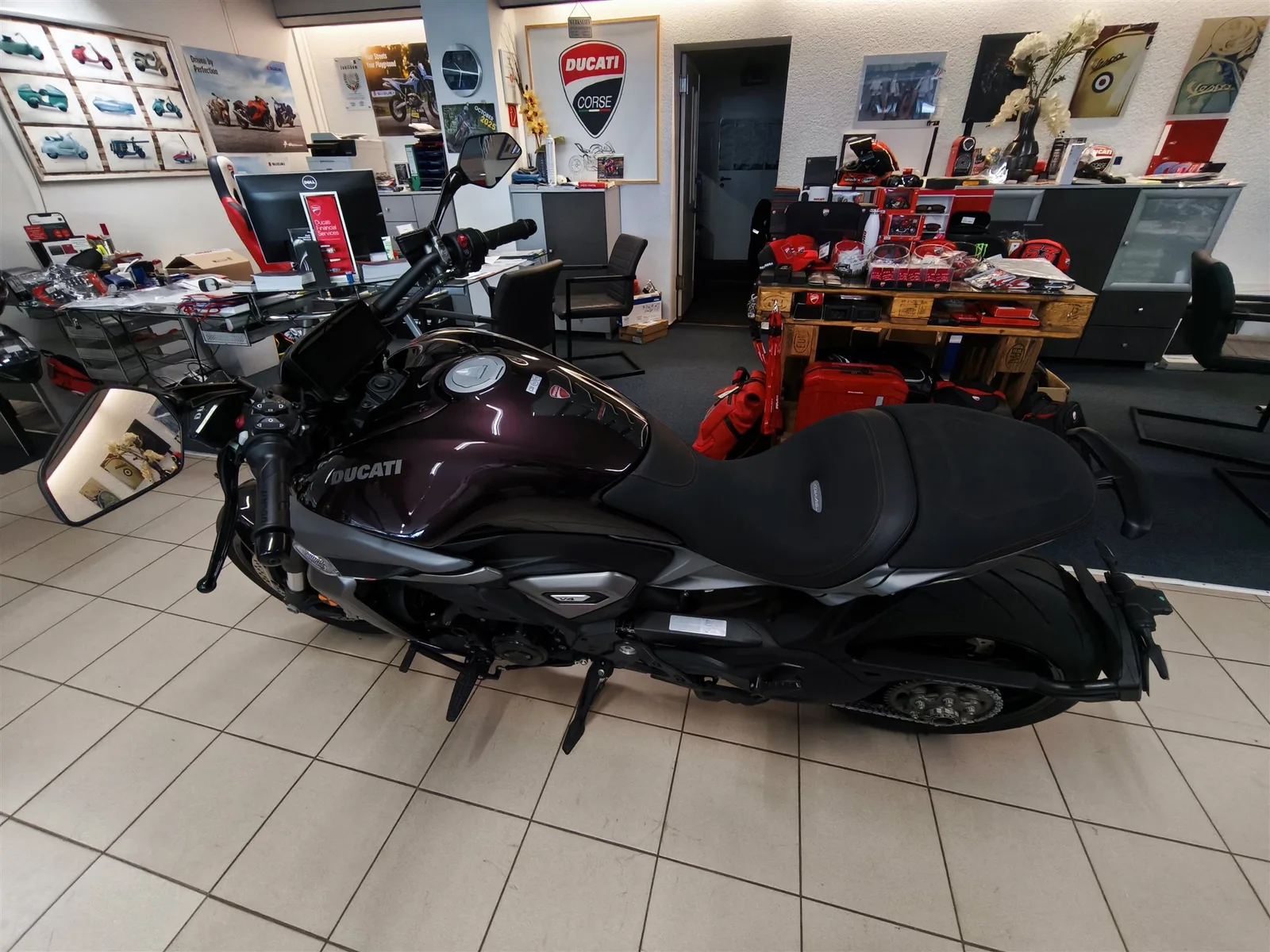 Ducati XDiavel V4