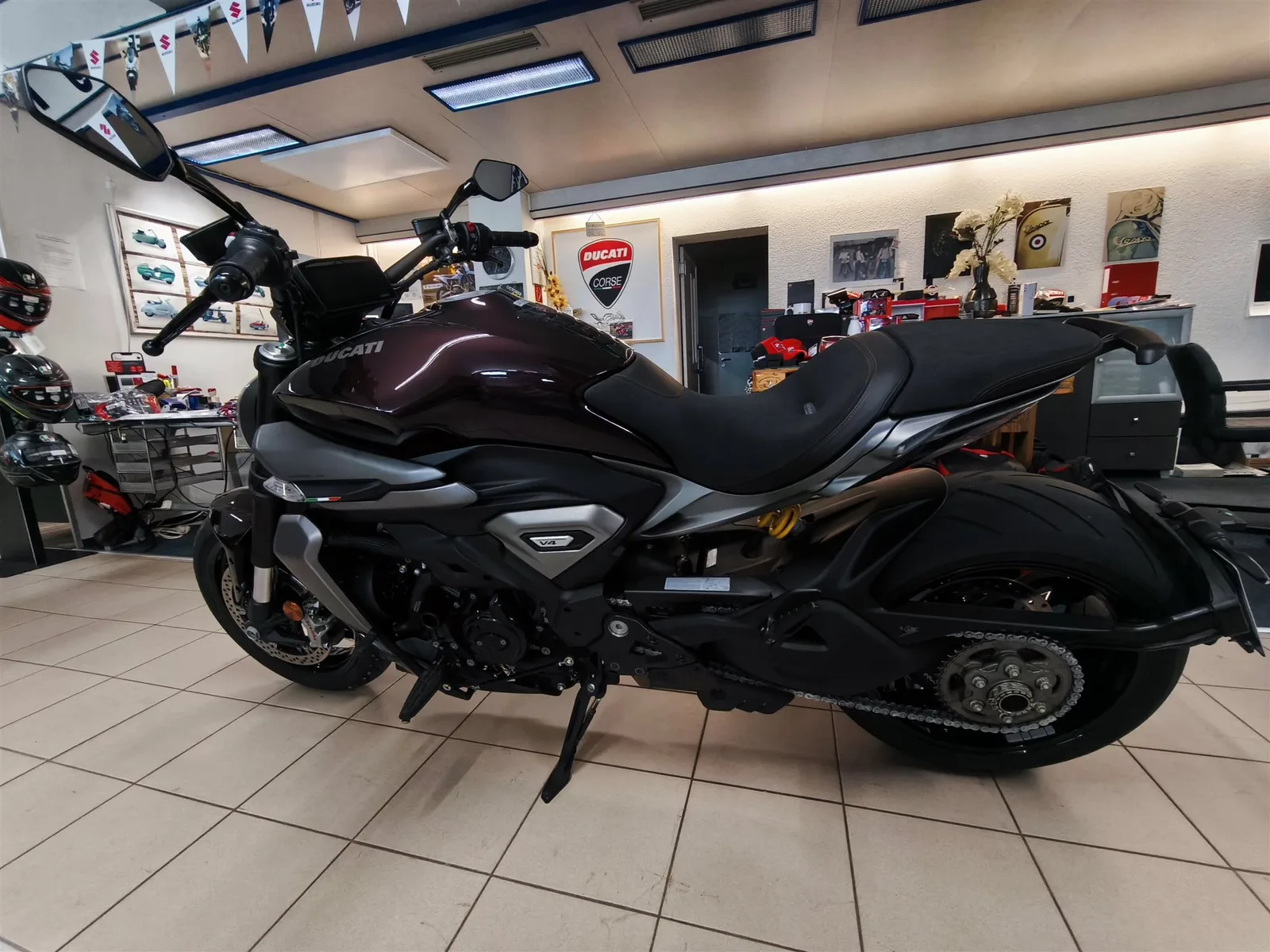 Ducati XDiavel V4