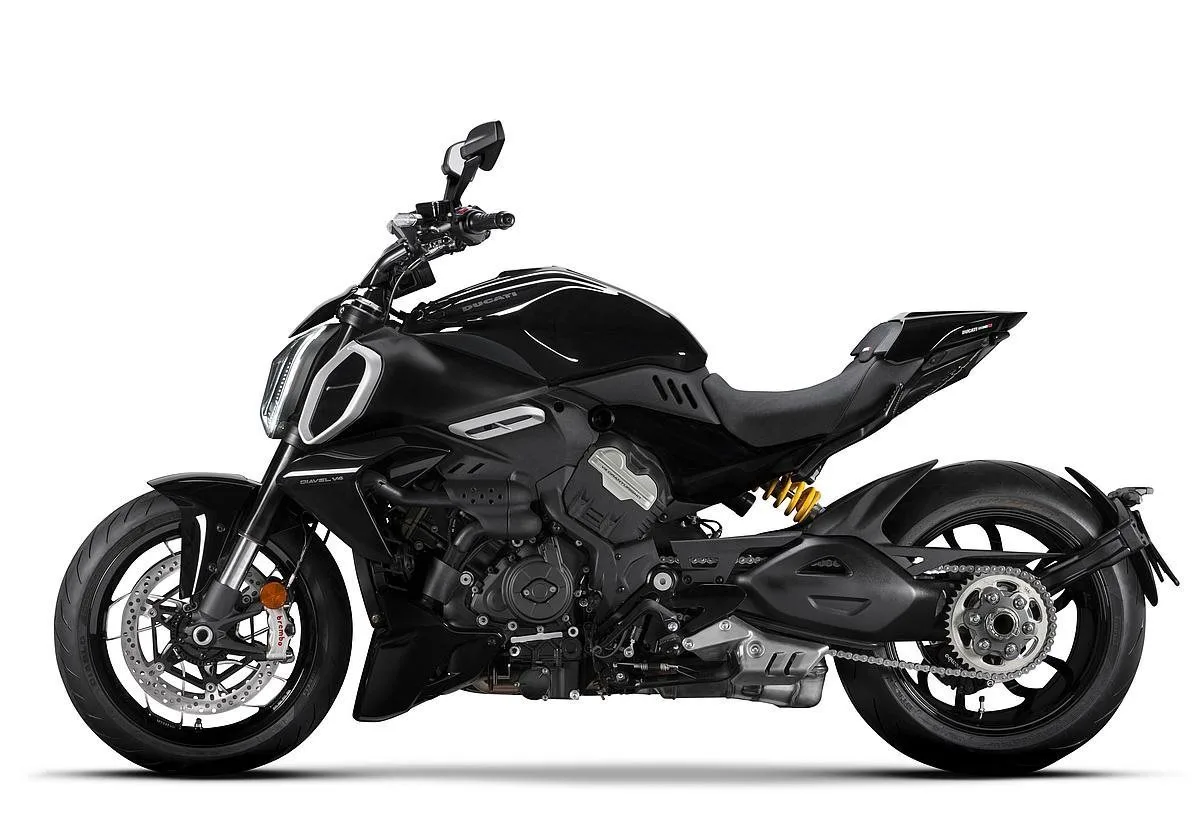 Ducati Diavel V4