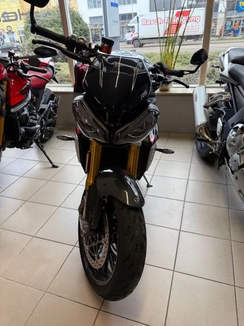 Triumph Speed Triple 1200 RS