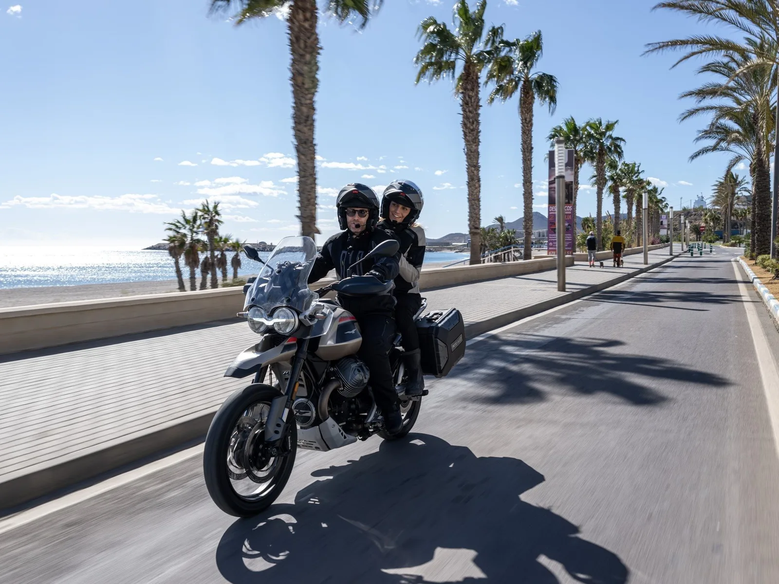 Moto Guzzi V85 TT Travel