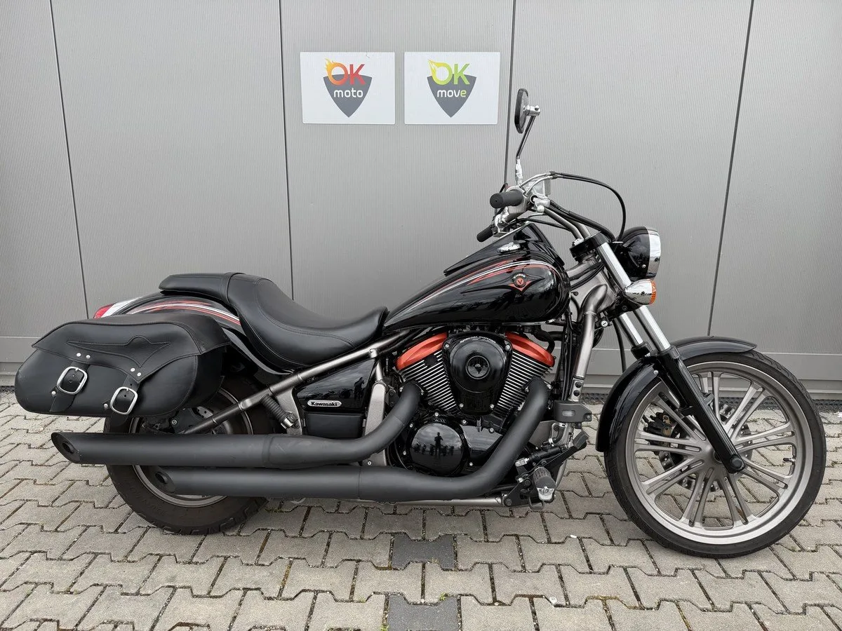 Kawasaki VN 900 Custom